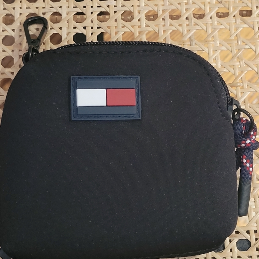 Tommy Hilfiger Zipper Pouch